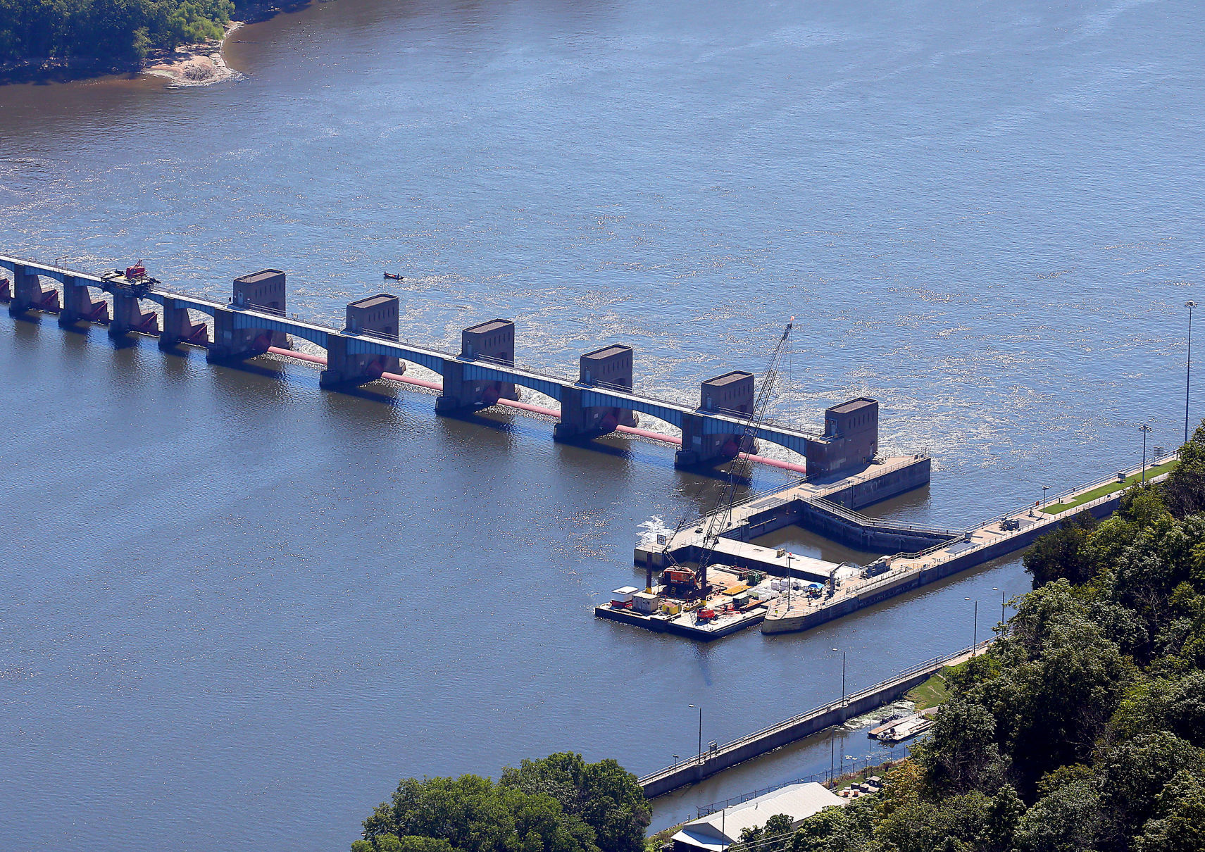 Aerial Dresbach lock and dam